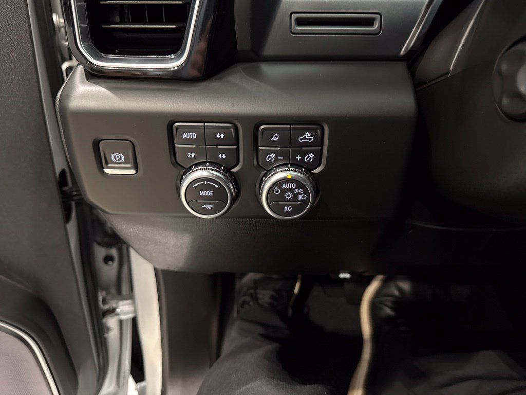 Used 2022 GMC Sierra 1500 Denali AWD/4WD image 35