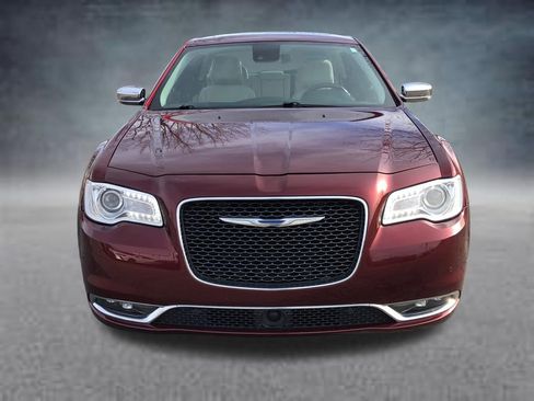 Used 2018 Chrysler 300 Limited w/ Safetytec Plus Group image 13