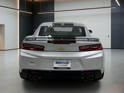 Used 2018 Chevrolet Camaro SS RWD image 4