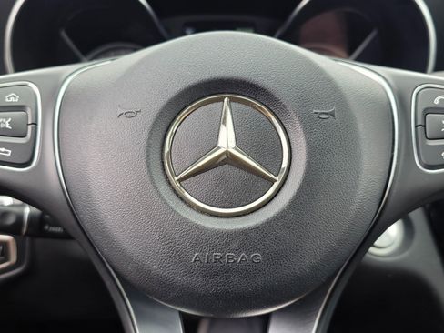 Used 2016 Mercedes-Benz C 350e Sedan w/ Multimedia Package image 31