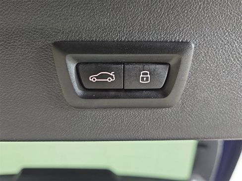 Certified 2023 BMW X4 xDrive30i w/ Premium Package image 13