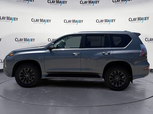 Used 2022 Lexus GX 460 Premium w/ Premium Package AWD/4WD image 2