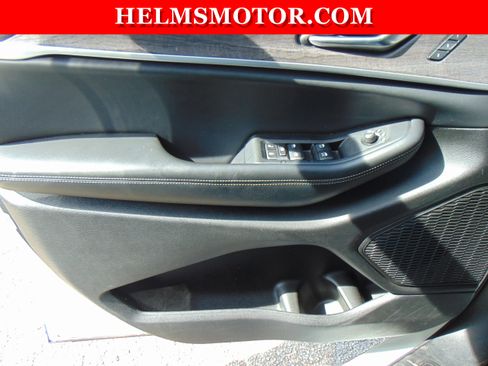 Certified 2024 Jeep Grand Cherokee L Limited w/ Black Appearance Package AWD/4WD image 17