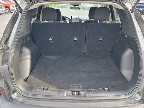 Used 2020 Ford Escape SE image 25