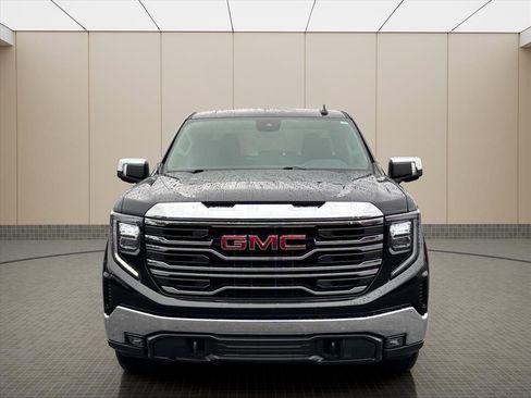 Used 2024 GMC Sierra 1500 SLT AWD/4WD image 25