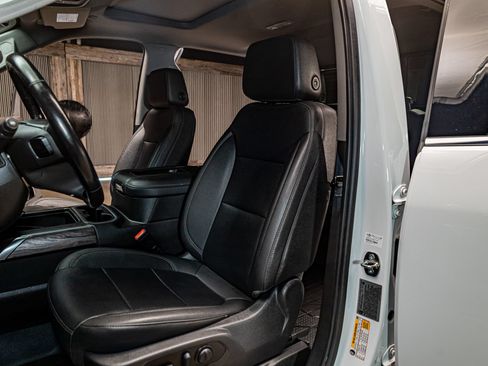 Used 2022 Chevrolet Silverado 3500 LTZ w/ LTZ Plus Package AWD/4WD image 22