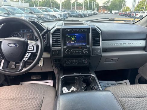 Used 2022 Ford F350 XLT w/ XLT Premium Package AWD/4WD image 24