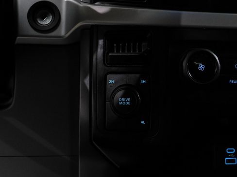 Used 2023 Ford F150 XLT image 50