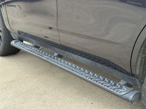 Used 2023 Chevrolet Tahoe Z71 image 8