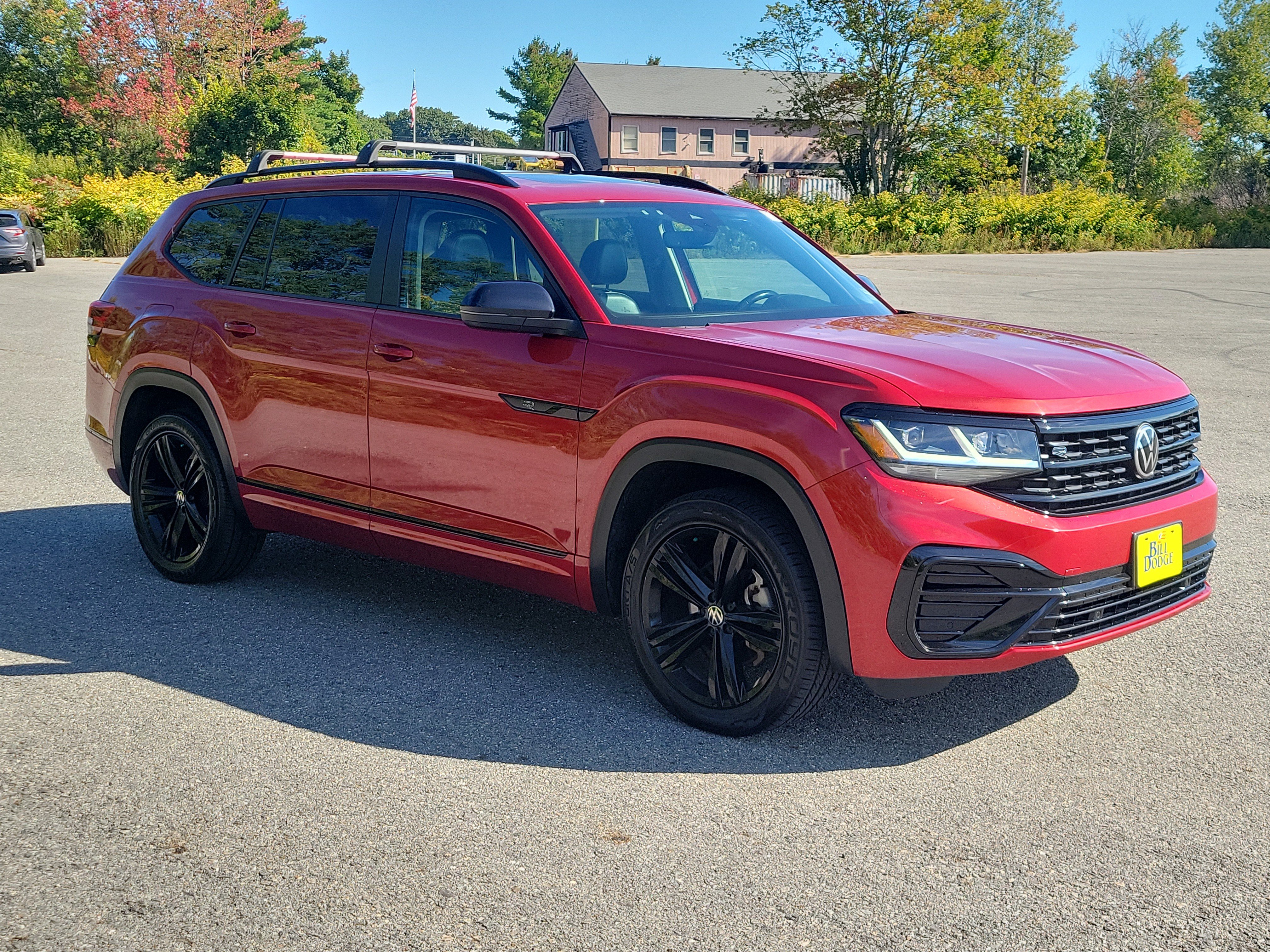 Used 2022 Volkswagen Atlas SEL R-Line AWD/4WD image 3