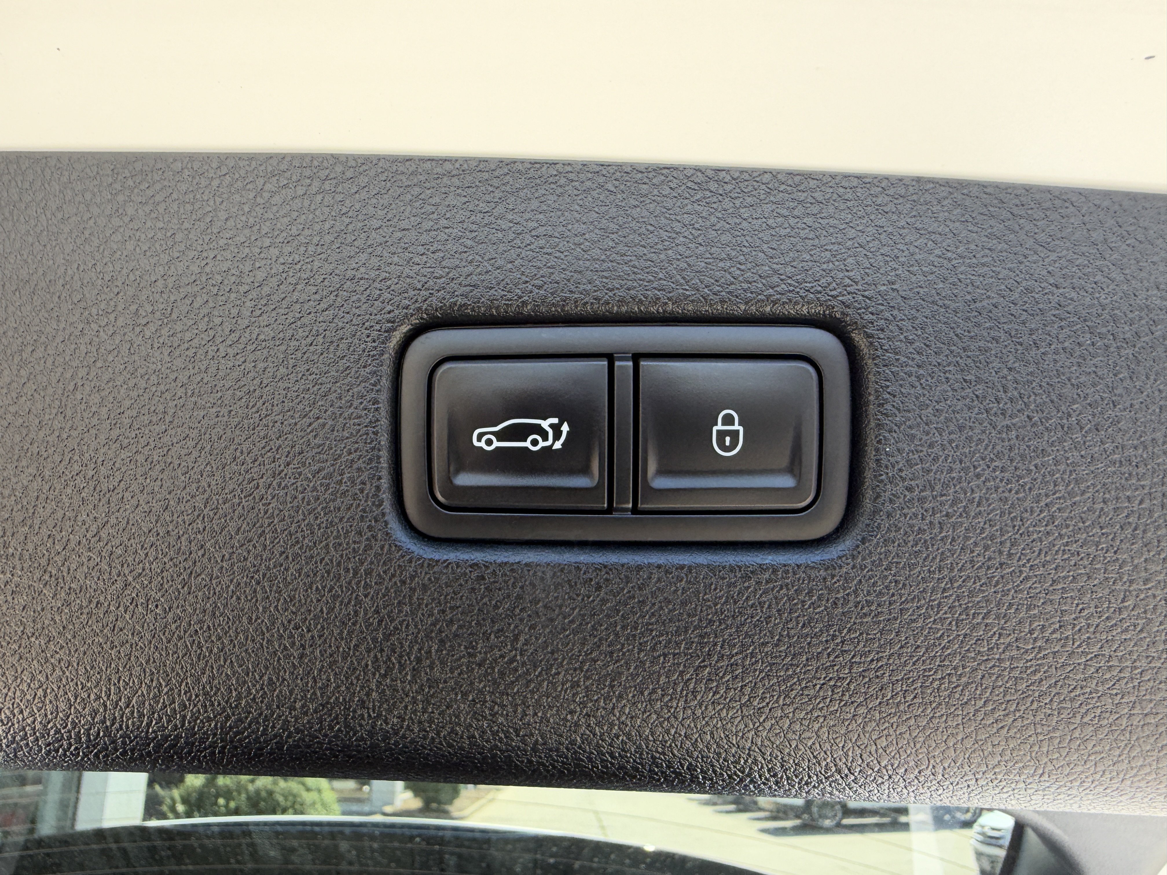 Used 2022 Genesis GV70 2.5T w/ Advanced Package AWD/4WD image 13