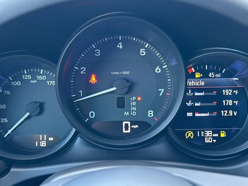 New 2026 Porsche Macan image 32