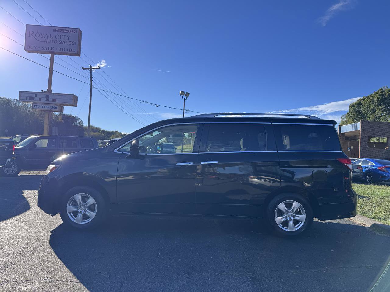 Used 2017 Nissan Quest SV FWD image 8