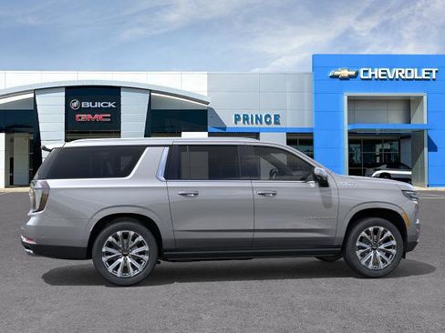 New 2026 Chevrolet Suburban High Country RWD image 40