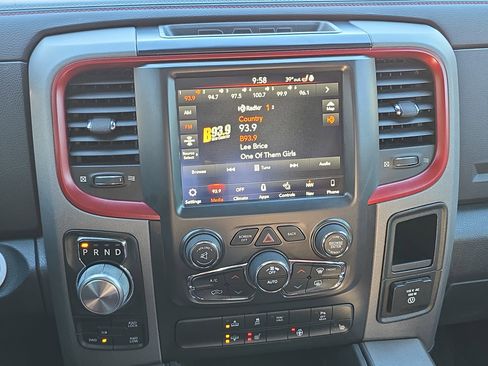 Used 2018 RAM 1500 Rebel w/ Luxury Group image 19