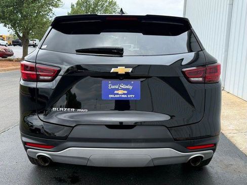 Used 2025 Chevrolet Blazer LT image 12