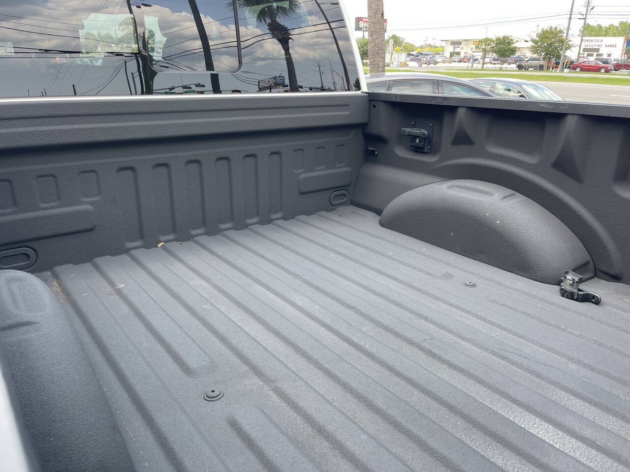 Used 2016 Ford F150 King Ranch w/ Equipment Group 601A Luxury AWD/4WD image 7