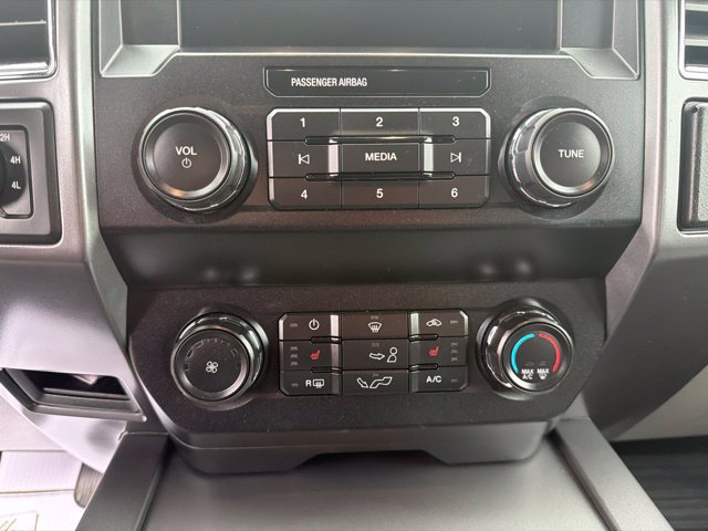 Used 2019 Ford F150 XLT w/ Equipment Group 302A Luxury AWD/4WD image 27