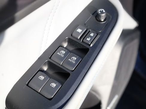 Used 2019 Subaru Outback 3.6R Limited image 17