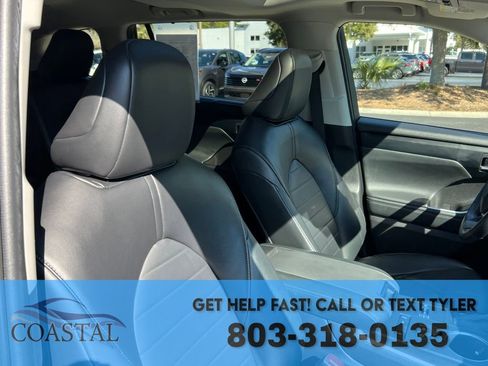 Used 2022 Toyota Highlander XLE image 31