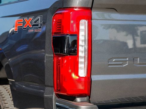 Used 2026 Ford F350 Lariat w/ Lariat Ultimate Package AWD/4WD image 9