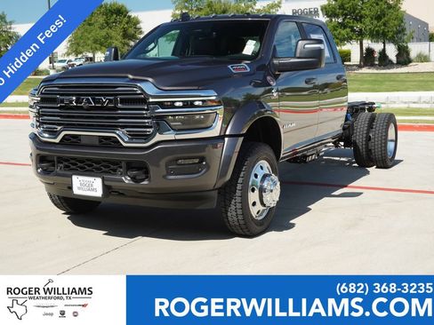 New 2026 RAM 4500 4x4 Crew Cab DRW w/ Laramie Trim Package image 1