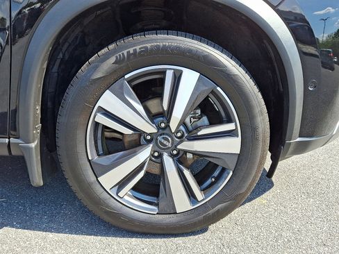 Certified 2022 Nissan Rogue SL w/ SL Premium Package image 9