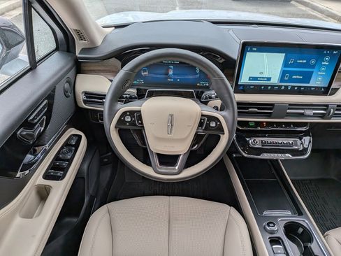 New 2026 Lincoln Corsair Reserve image 19