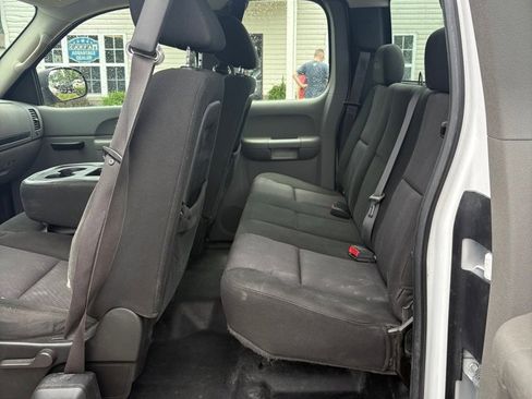 Used 2010 Chevrolet Silverado 1500 W/T RWD image 10