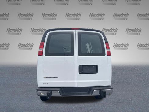 Used 2025 Chevrolet Express 2500 w/ Driver Convenience Package RWD image 9