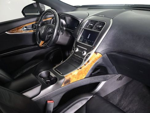 Used 2017 Lincoln MKX Select w/ Select Plus Package image 26