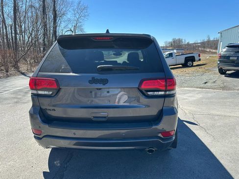 Used 2019 Jeep Grand Cherokee Altitude image 6