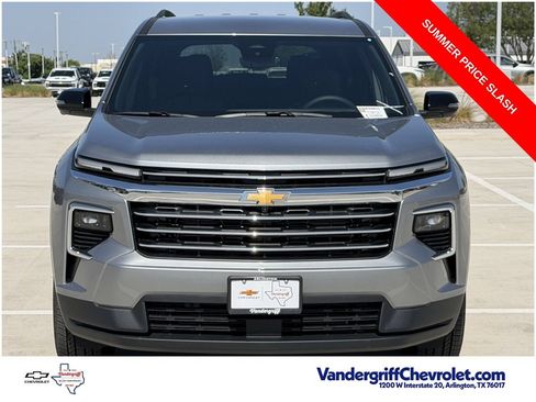 Used 2026 Chevrolet Traverse LT w/ Driver Confidence Package FWD image 7