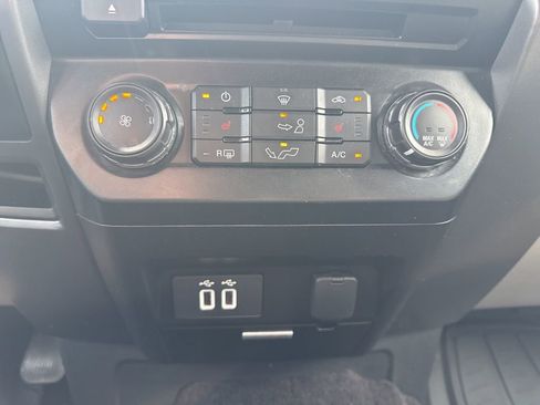 Used 2017 Ford F150 XLT w/ Equipment Group 302A Luxury image 30