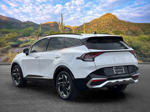 Certified 2025 Kia Sportage SX FWD image 6