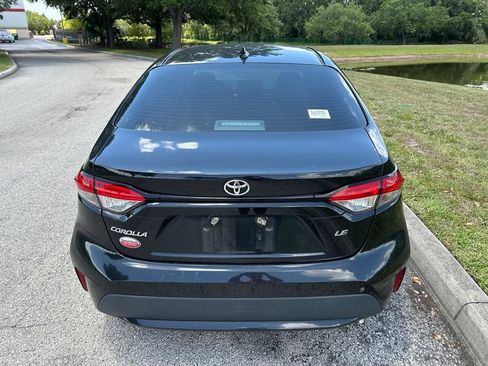 Used 2020 Toyota Corolla LE FWD image 5