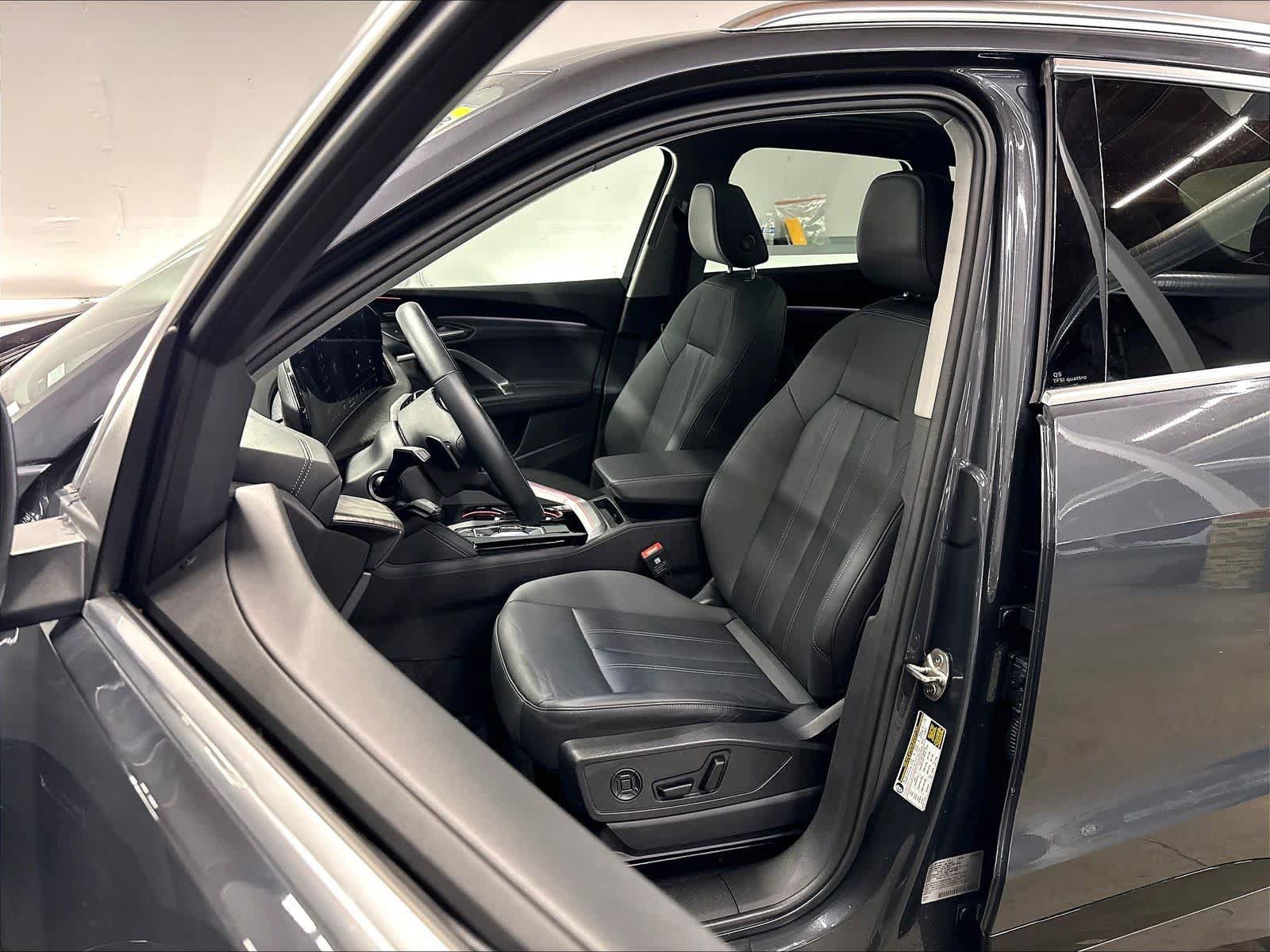Used 2025 Audi Q5 Premium Plus AWD/4WD image 27