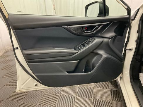 Used 2019 Subaru Crosstrek 2.0i image 9