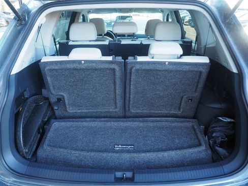 Used 2020 Volkswagen Tiguan S image 21