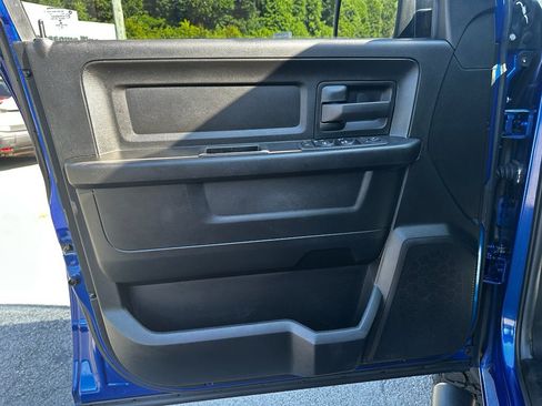 Used 2019 RAM 1500 Express w/ Express Value Package AWD/4WD image 11