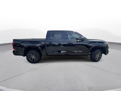 Used 2023 Toyota Tundra Platinum AWD/4WD image 5