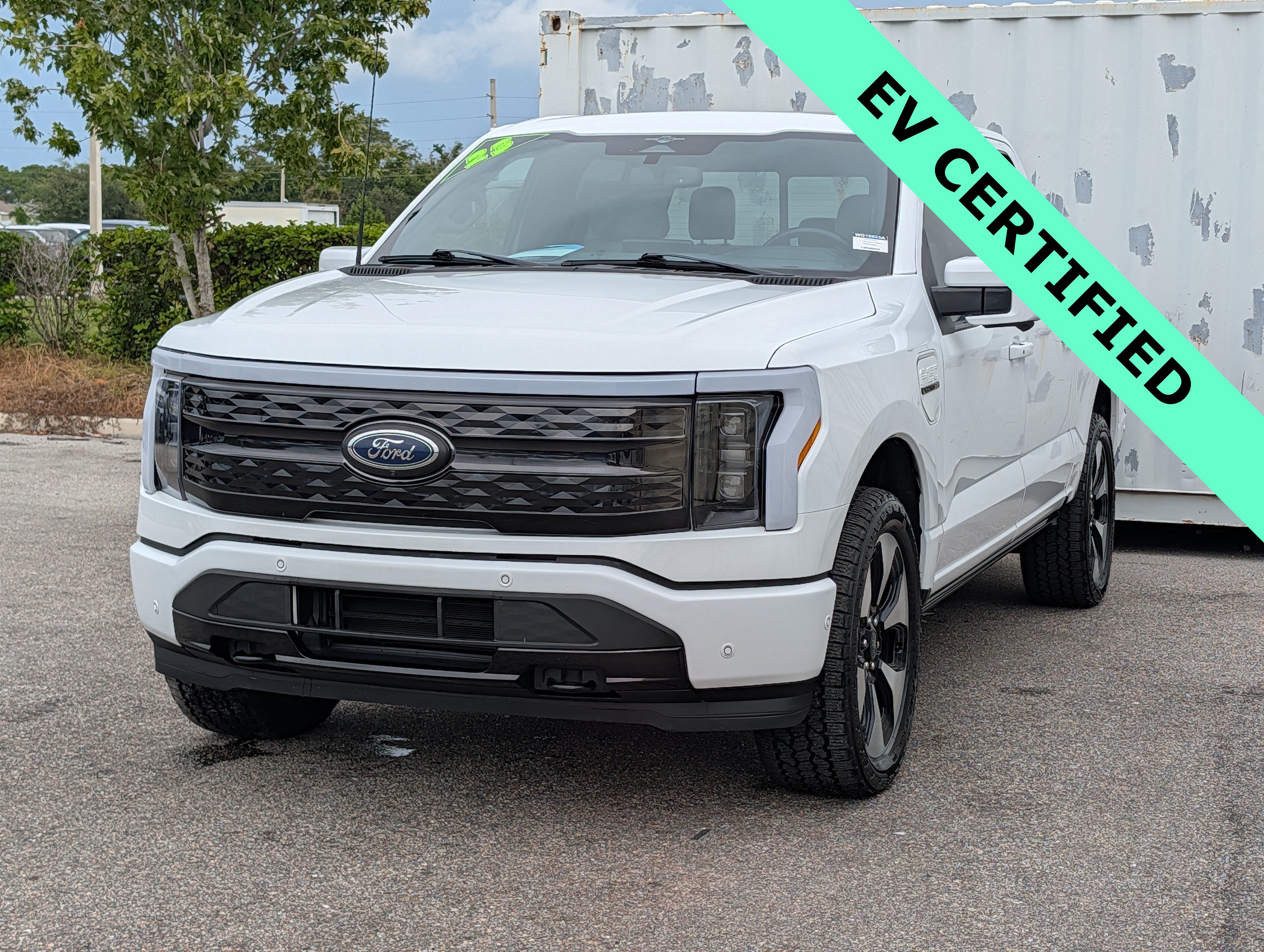 Certified 2023 Ford F150 Lightning Platinum AWD/4WD image 8