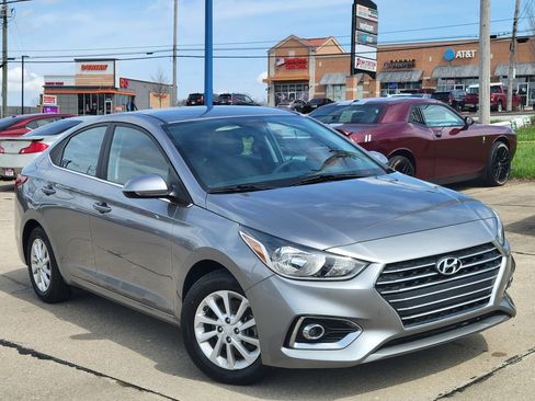 Used 2022 Hyundai Accent SEL FWD image 28