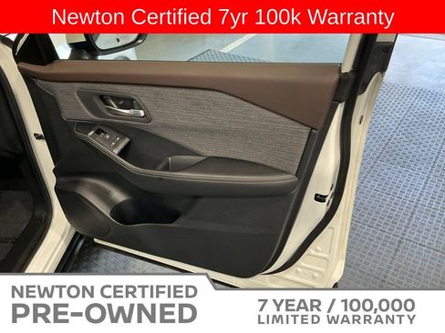 Used 2023 Nissan Rogue SV AWD/4WD image 39