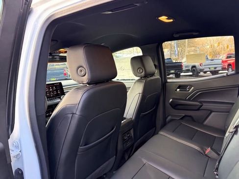 New 2026 GMC Canyon Elevation w/ Convenience Package image 10