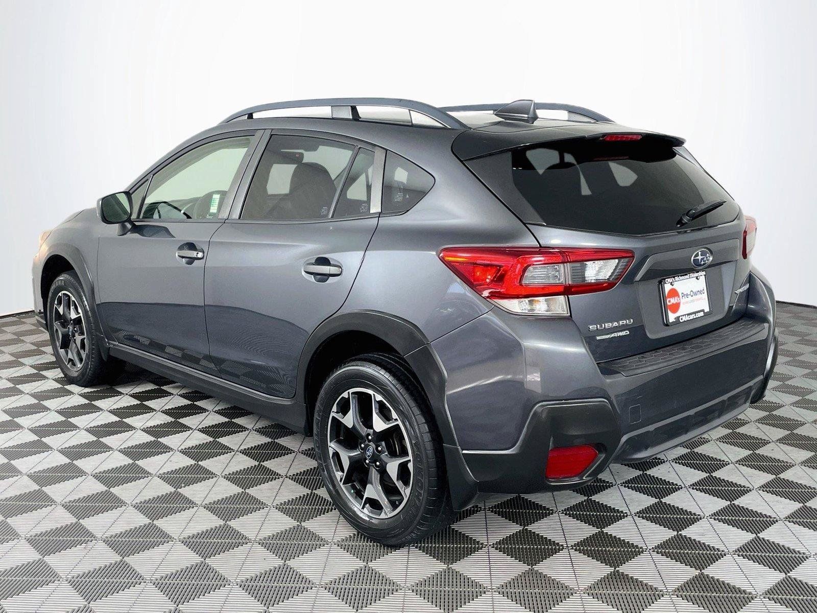 Used 2020 Subaru Crosstrek 2.0i Premium w/ Moonroof Package 2 AWD/4WD image 6