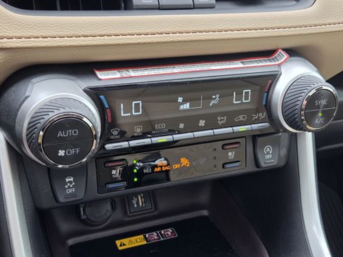 Certified 2025 Toyota RAV4 Limited w/ Advanced Technology Package image 15