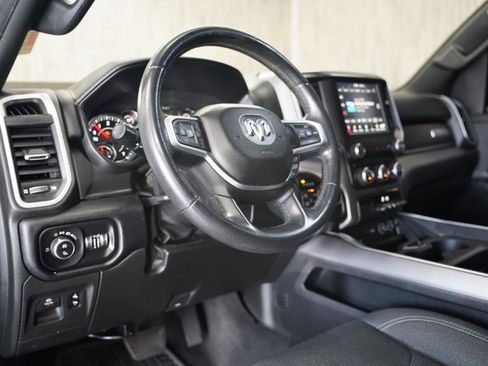 Used 2019 RAM 1500 Big Horn AWD/4WD image 11