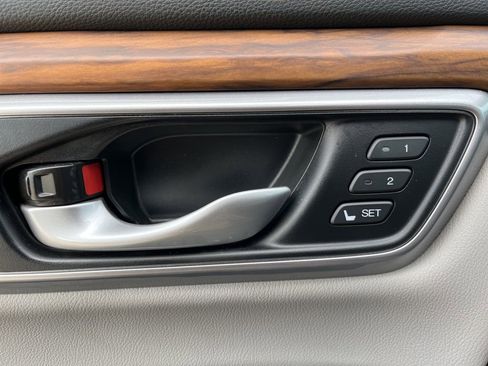 Used 2021 Honda CR-V Touring image 10