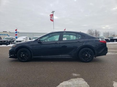 New 2026 Toyota Camry SE image 8